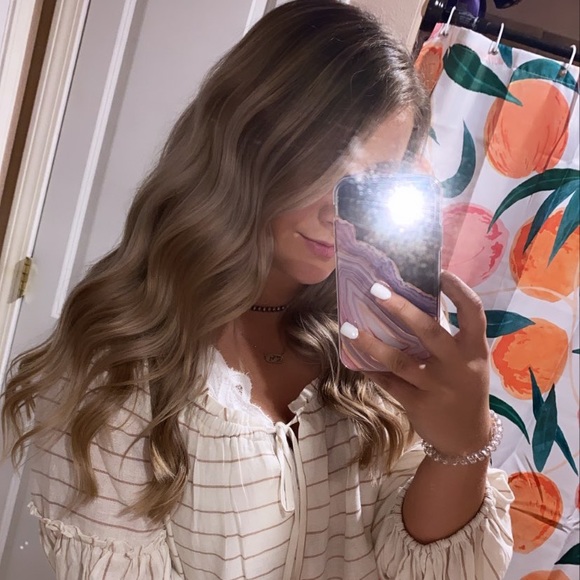 Meet your Posher, Kacey - Picture 1 of 1